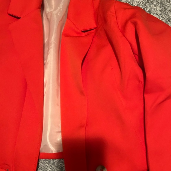 Vibrant Red blazer, new - Picture 4 of 4
